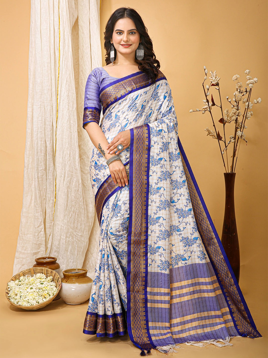 

Kriyansh Checked Designer Bagru Saree, Purple