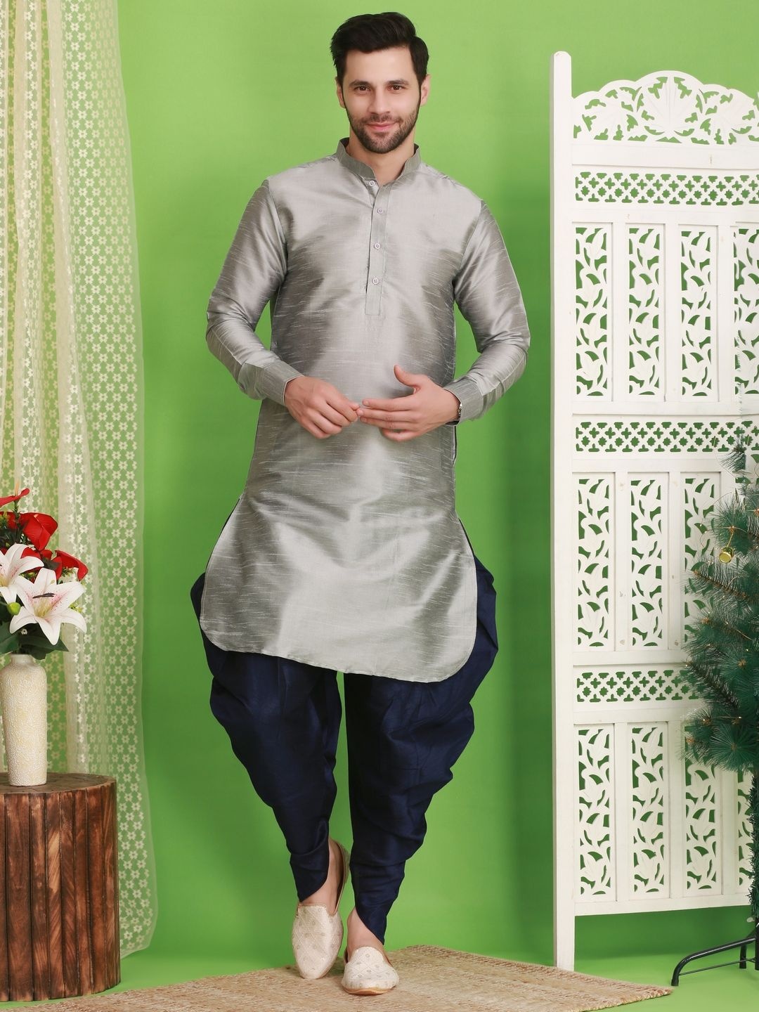 

Larwa Men Regular Dupion Silk Kurta with Salwar, Silver
