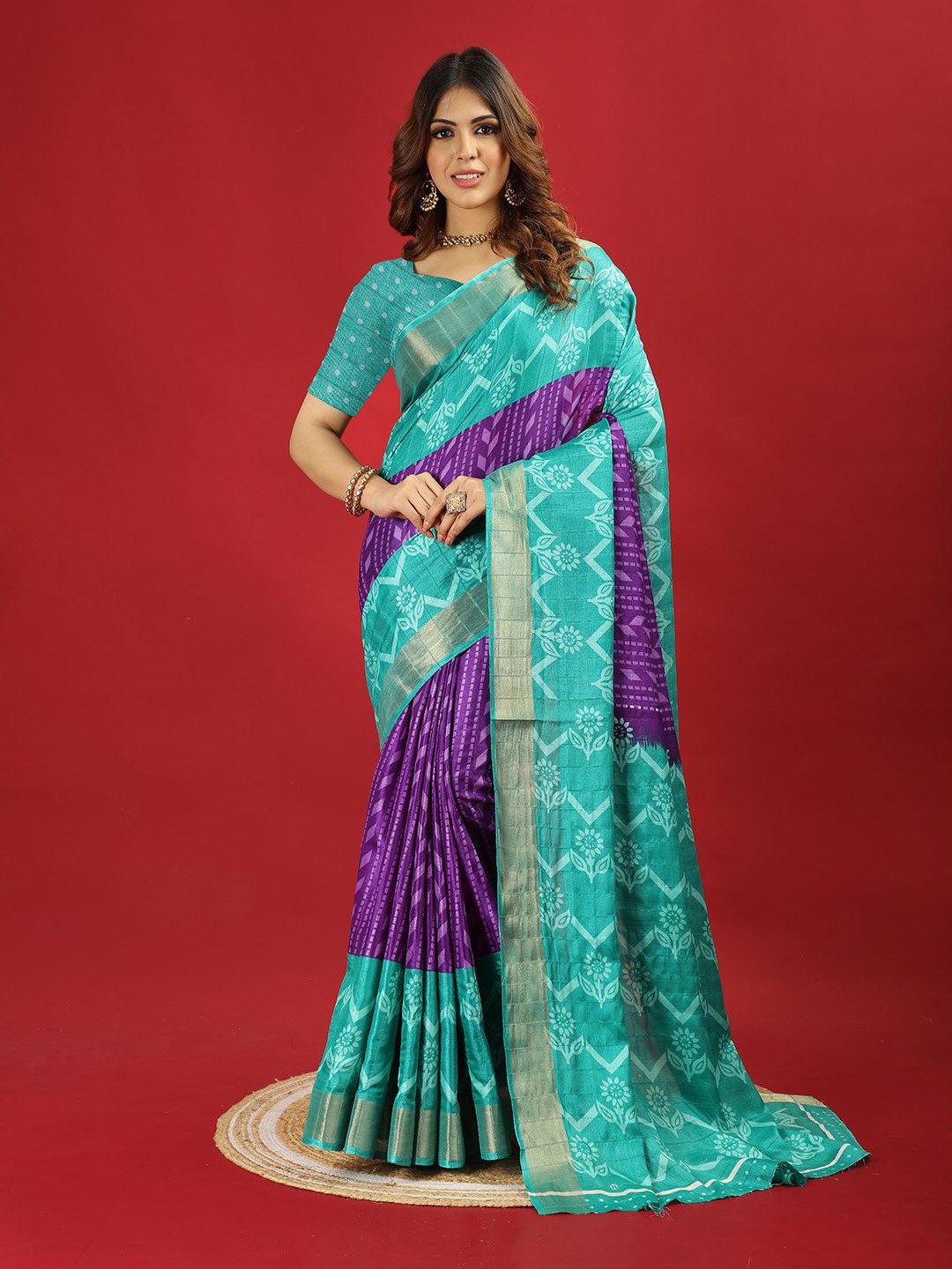 

A.V.M. SILK MILLS Floral Printed Designer Saree, Purple