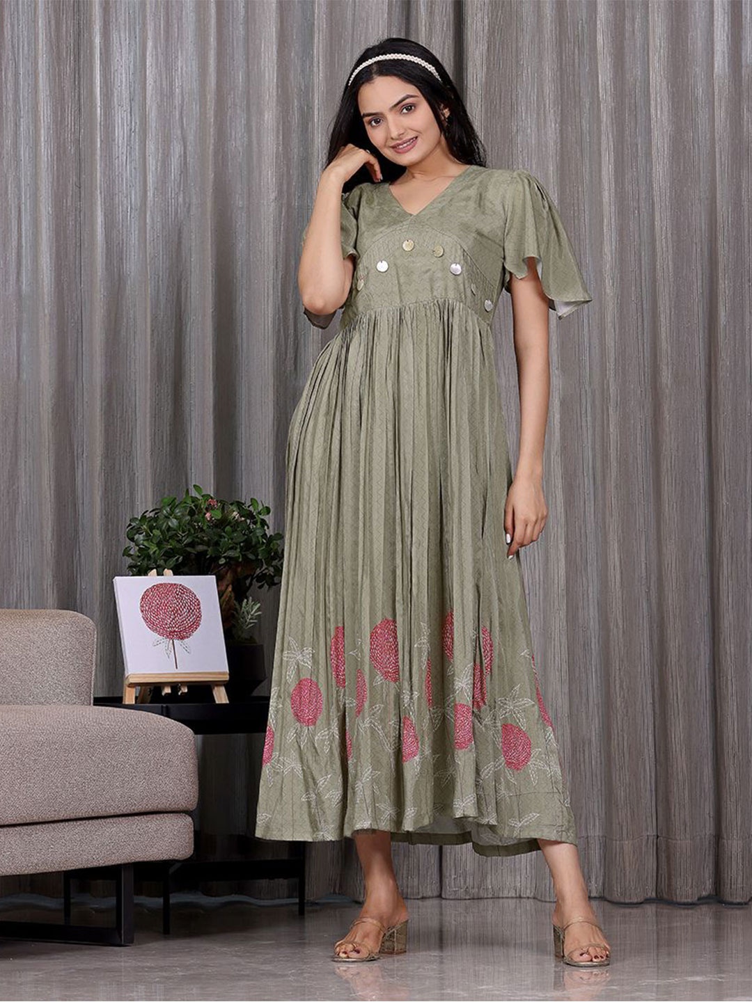 

SUKRUTI DESIGN Women Floral Printed Flared Sleeve Fit & Flare Midi Dress, Green