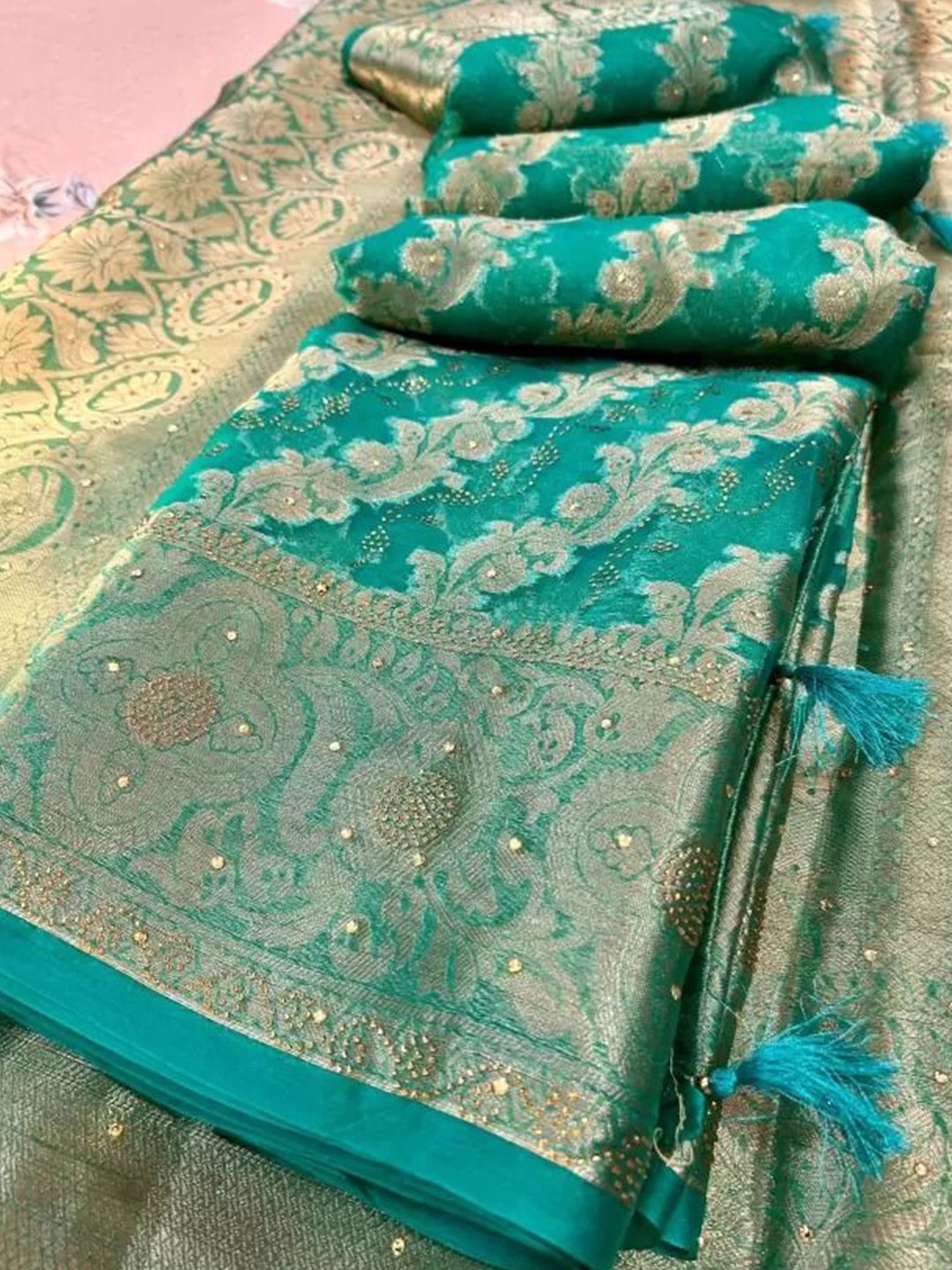 

SAADHVI Woven Design Beads and Stones Organza Saree, Teal