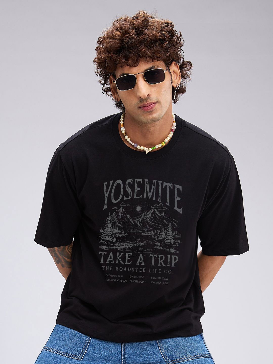 

The Roadster Lifestyle Co. Men Graphic Printed Round Neck Cotton T-shirt, Black