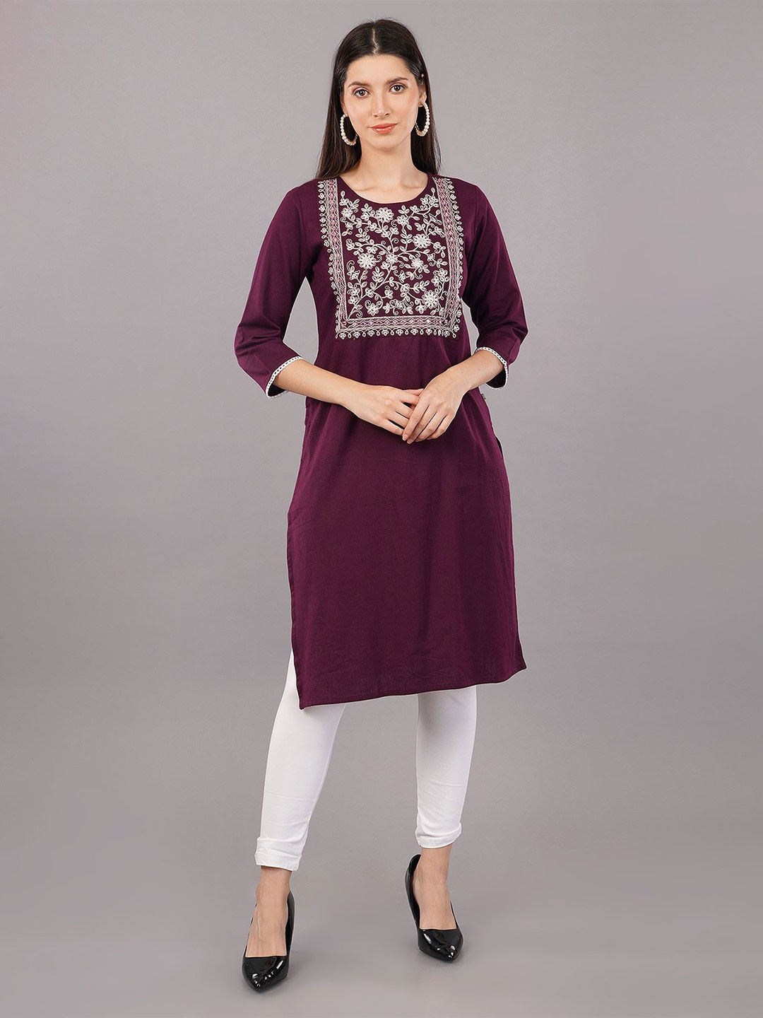 

Avaasa Buy Shruthi Floral Embroidered Thread Work Yoke Design Straight Kurta, Purple