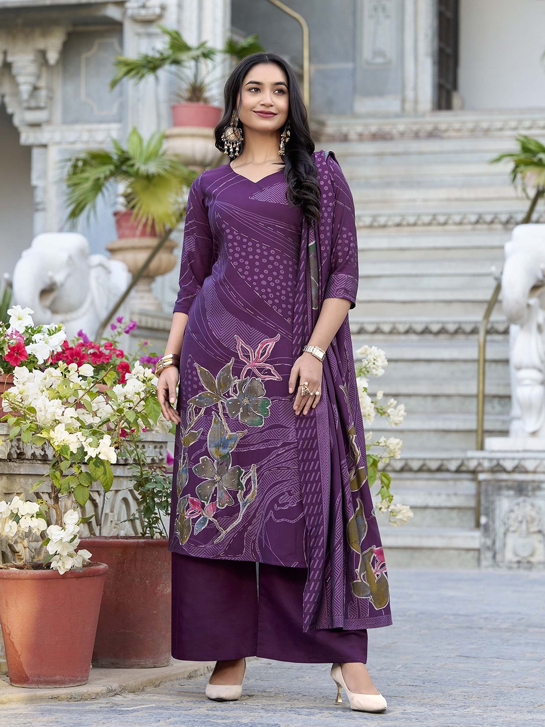 

MADHAVPRIYA Floral Printed V-Neck Straight Kurta With Palazzos And Dupatta, Purple