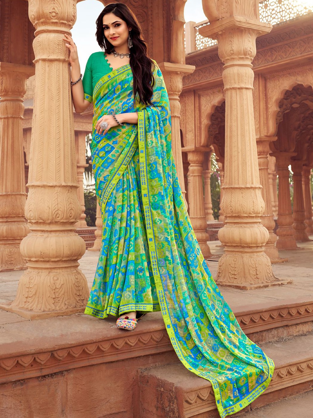 

Panzora Abstract Printed Saree, Green