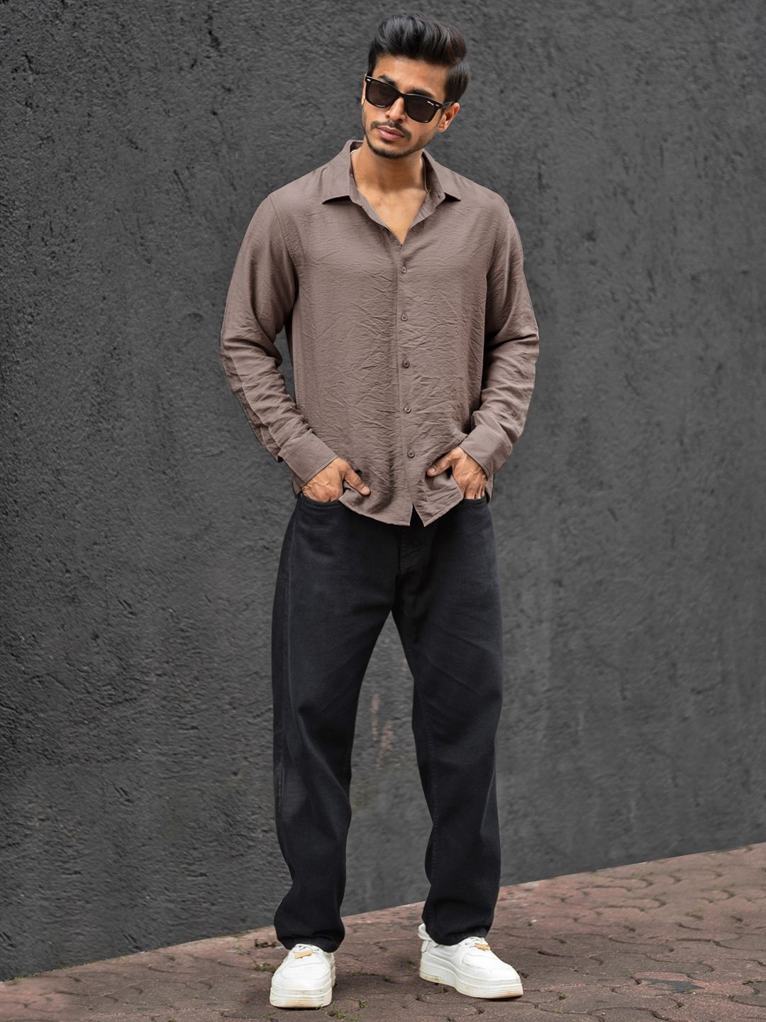 

Powerlook Men Spread Collar Solid Casual Shirt, Coffee brown