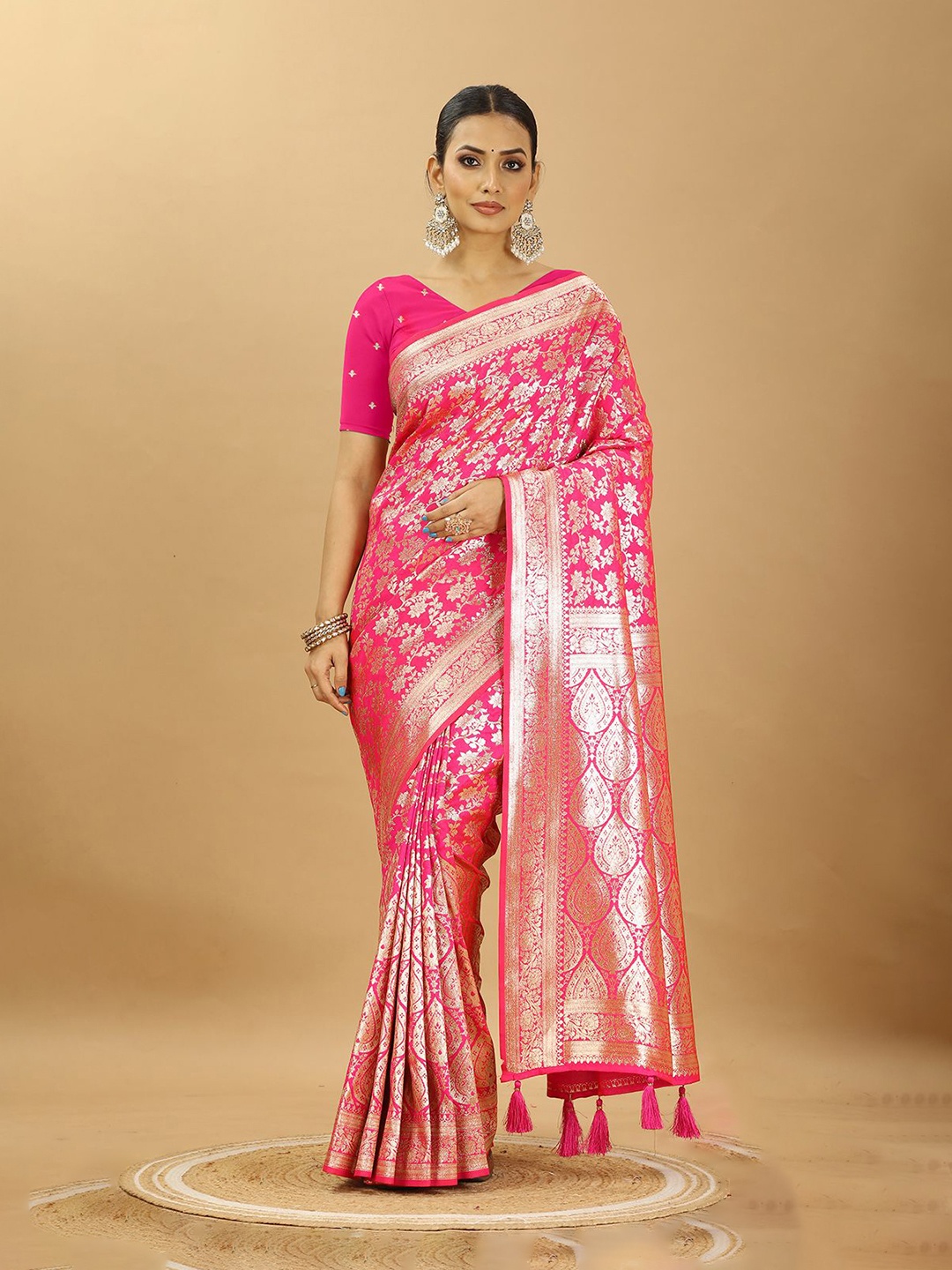 

SWAMI STUDIO Woven Design Zari Pure Silk Banarasi Saree, Pink