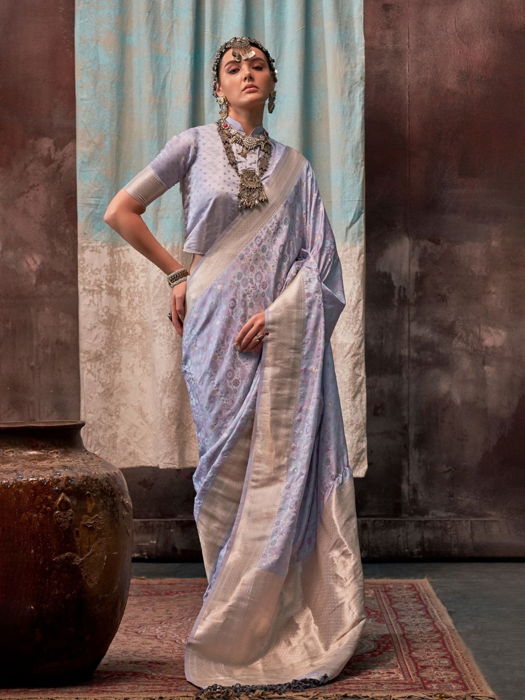 

DEVATITHI Woven Design Zari Satin Saree, Blue