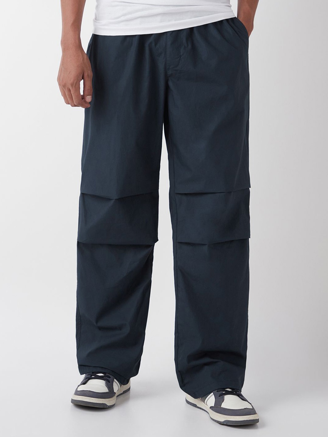 

Bewakoof Men's Navy Blue Oversized Pure Cotton Parachute Pants