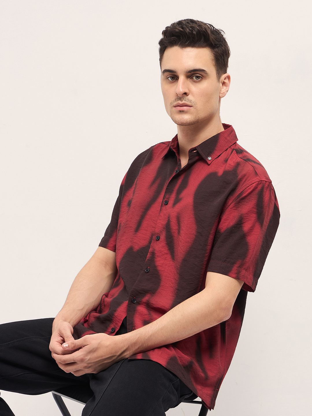 

THE BEAR HOUSE Men Relaxed Fit Spread Collar Abstract Printed Casual Shirt, Red