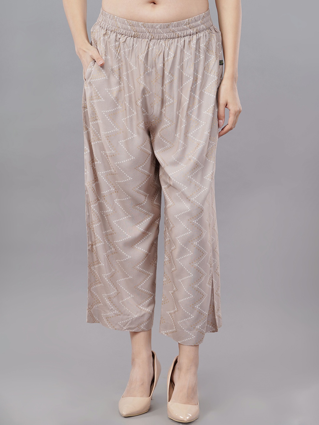 

Avaasa Buy Shruthi Women Printed Flared Knitted Liva Palazzos, Grey