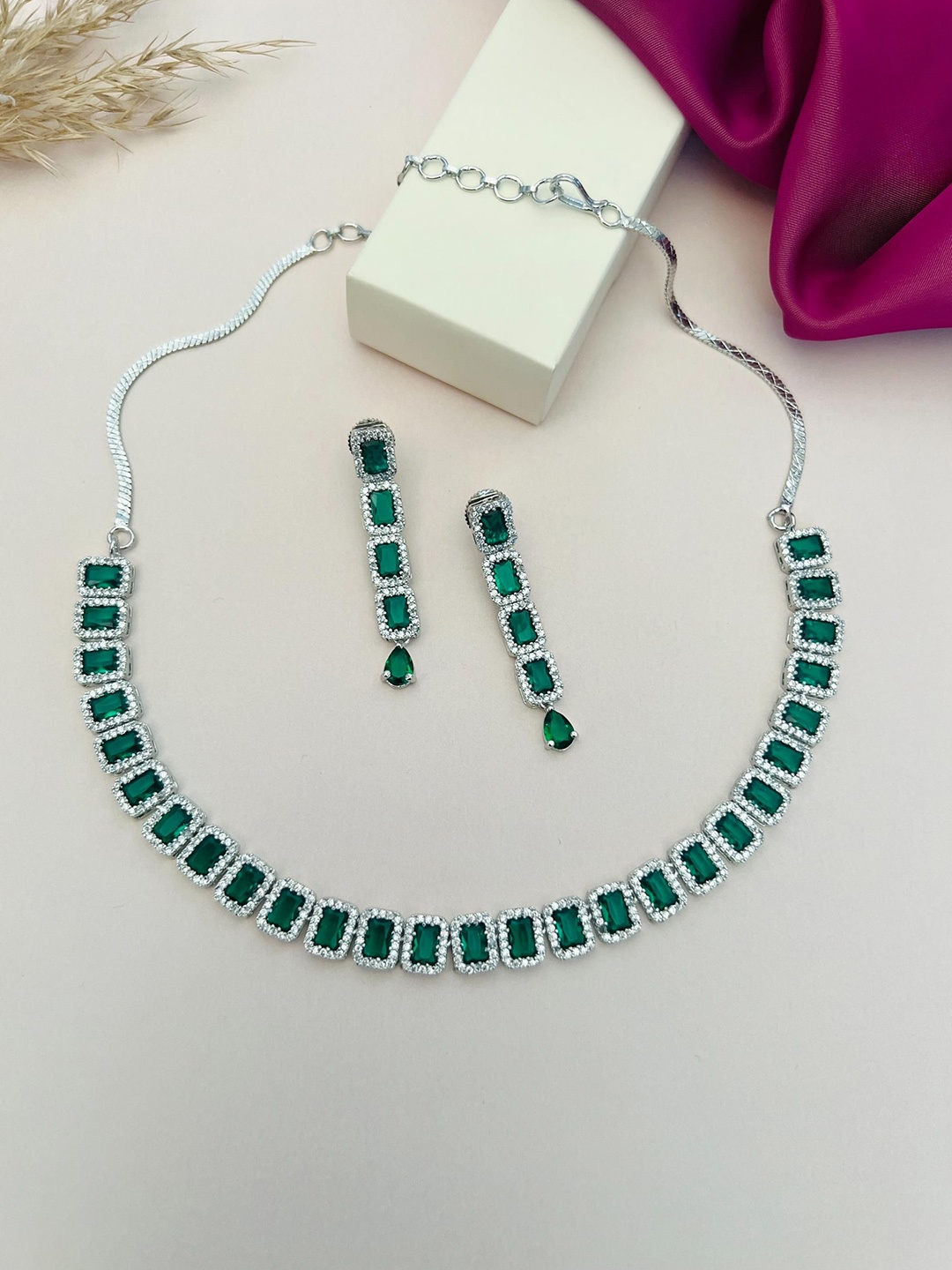 

ABDESIGNS Enchanting Silver Plated American Diamond Necklace