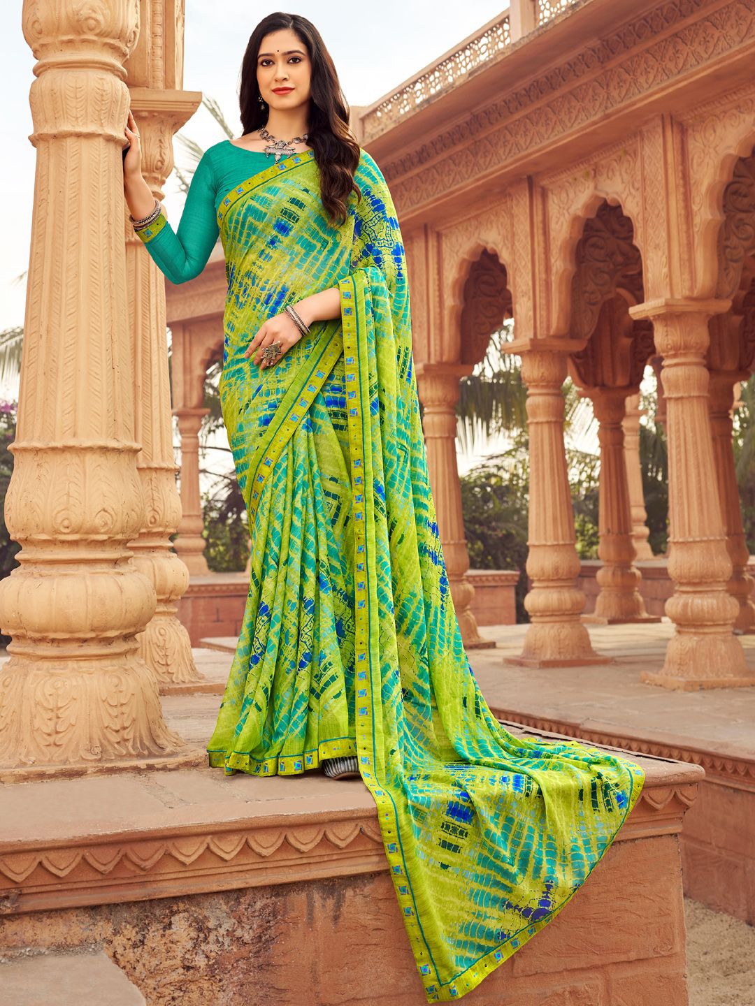 

Panzora Women Printed Tie and Dye Saree, Green