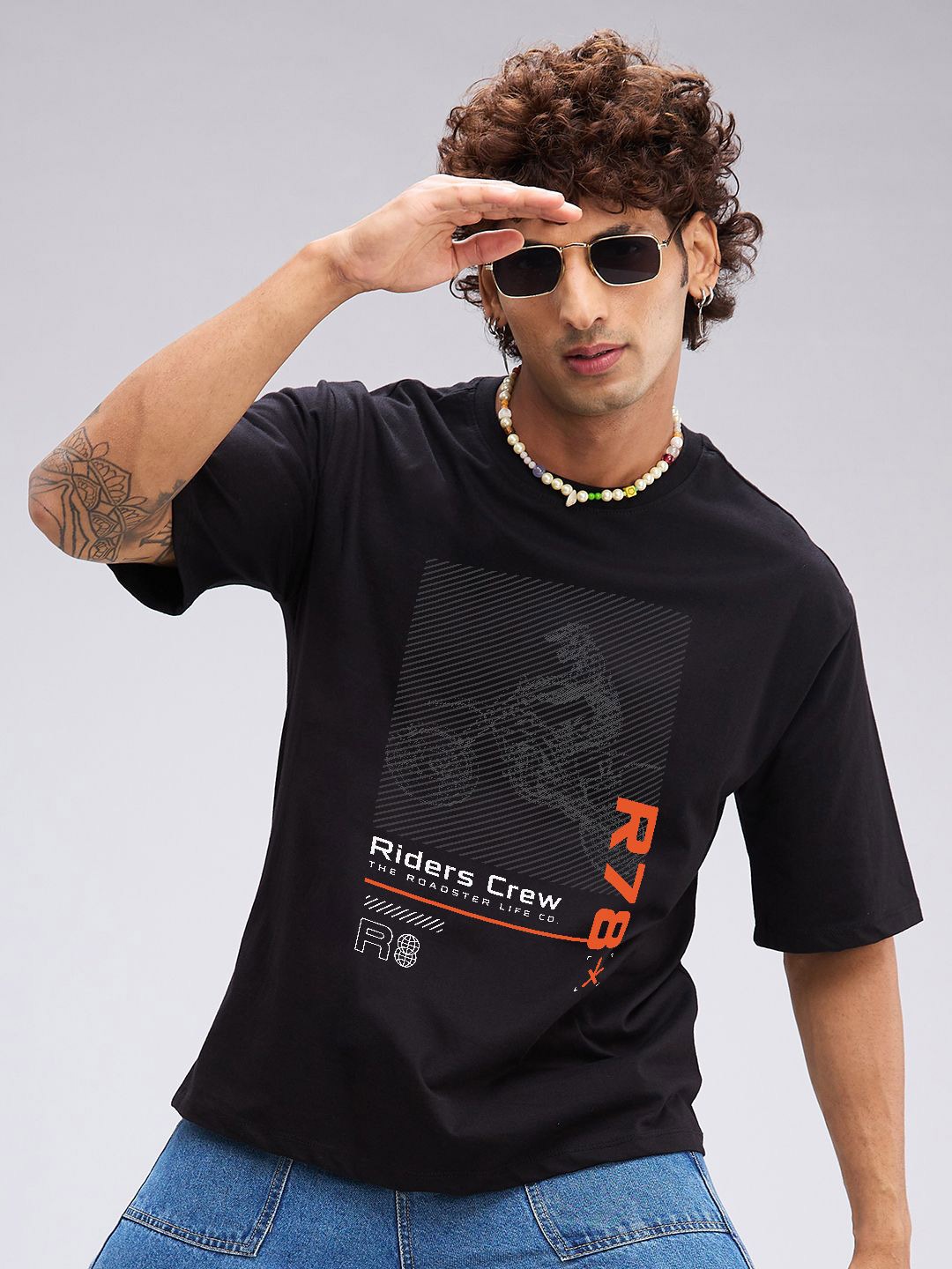 

The Roadster Lifestyle Co. Men Graphic Printed Round Neck Cotton T-shirt, Black