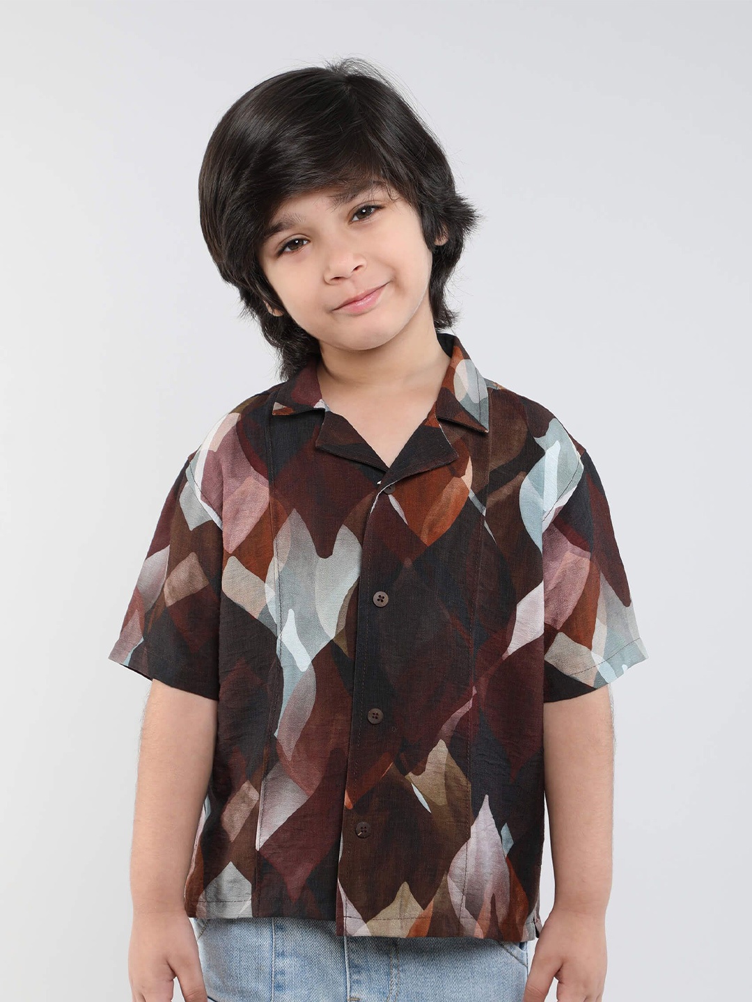 

taffykids Boys Relaxed Fit Spread Collar Abstract Printed Casual Shirt, Brown