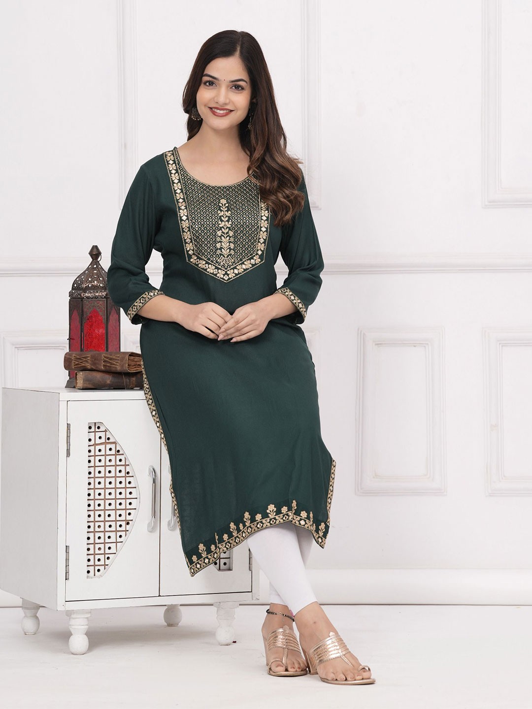

His&Her Floral Zari Embroidered Round Neck Straight Kurta, Green