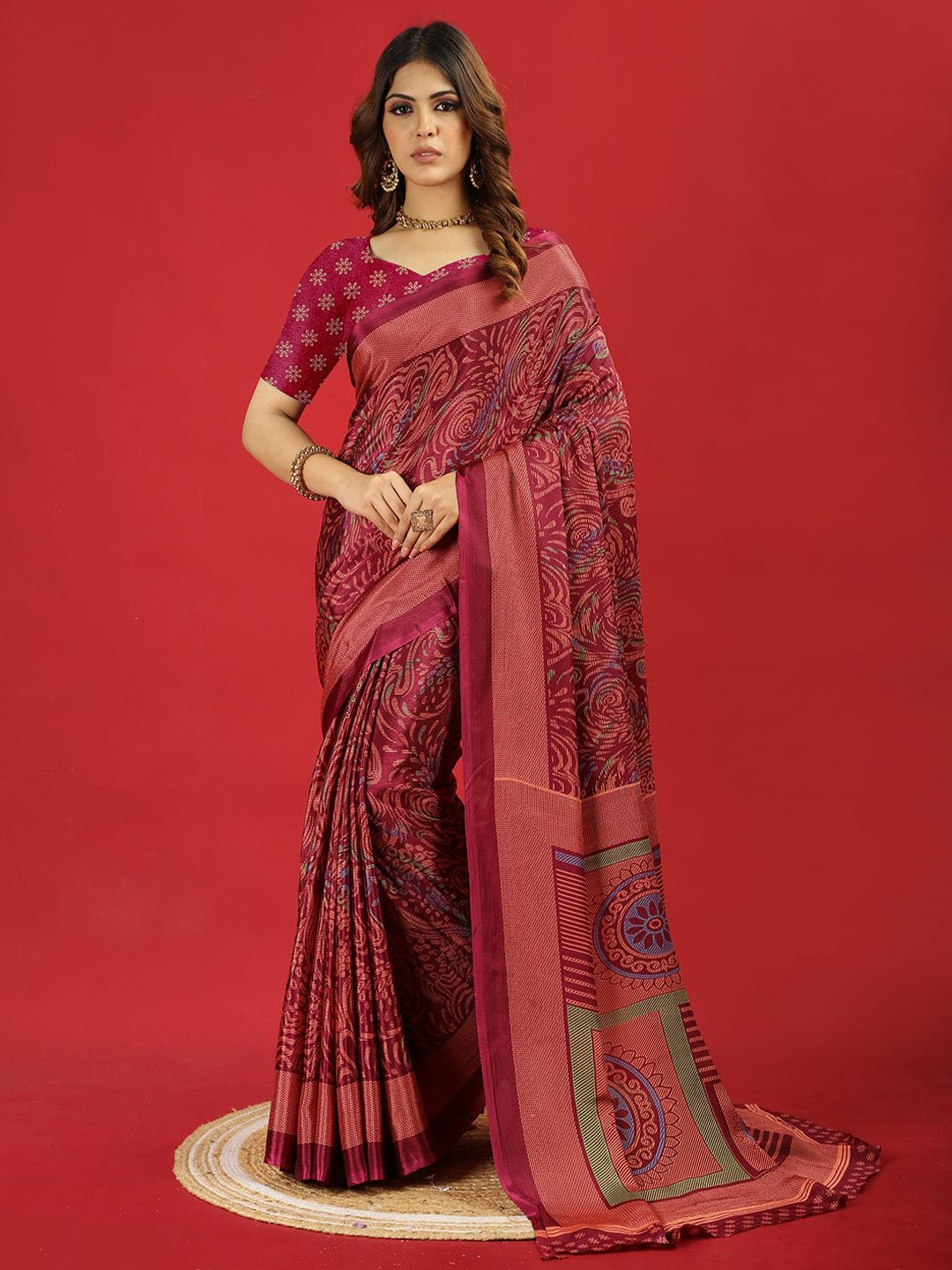 

A.V.M. SILK MILLS Floral Printed Pure Crepe Saree, Maroon