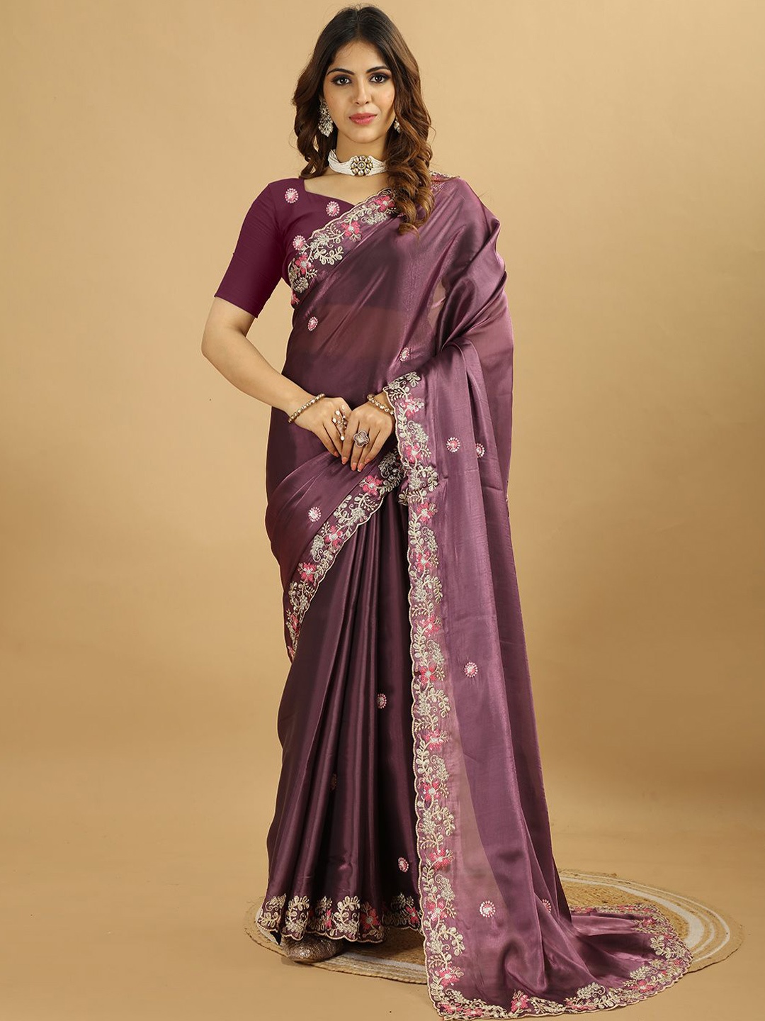 

A.V.M. SILK MILLS Ethnic Motifs Sequinned Saree, Burgundy