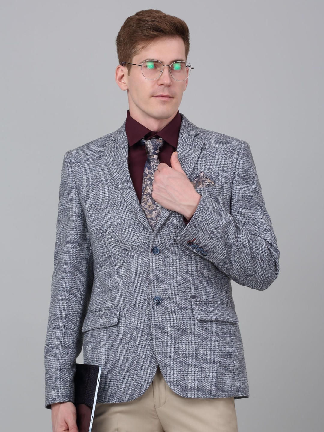 

Cantabil Checked Notched Lapel Single Breasted Blazer, Grey