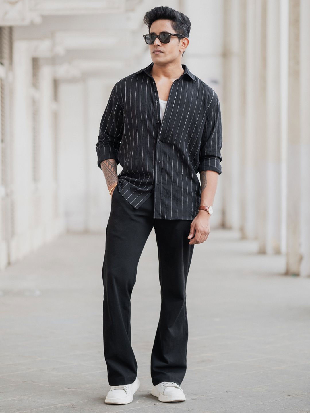 

Powerlook Men Spread Collar Vertical Striped Cotton Casual Shirt, Black