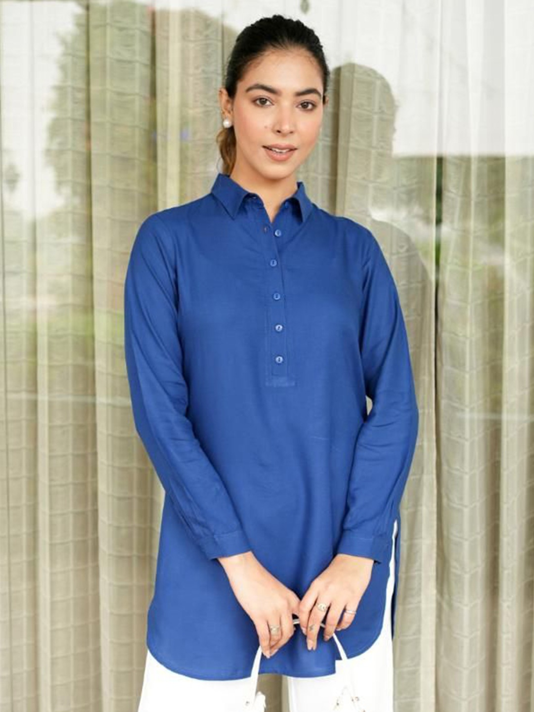 

Mlada Women Longline Standard Fit Casual Shirt, Blue