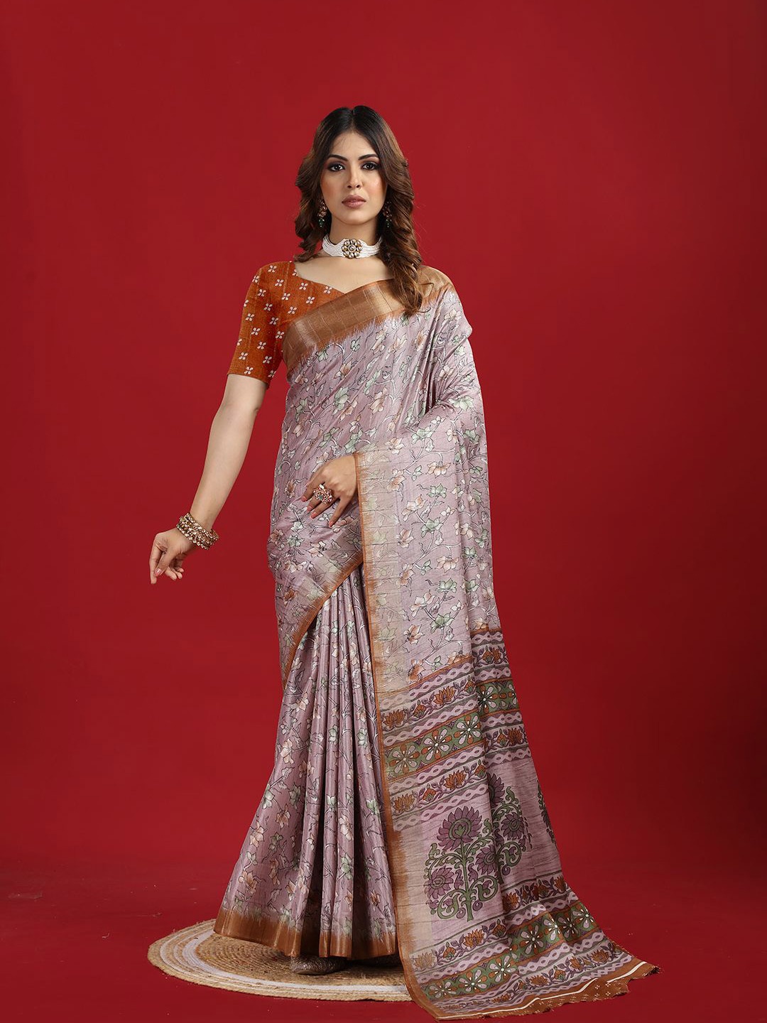 

A.V.M. SILK MILLS Floral Designer Saree, Maroon