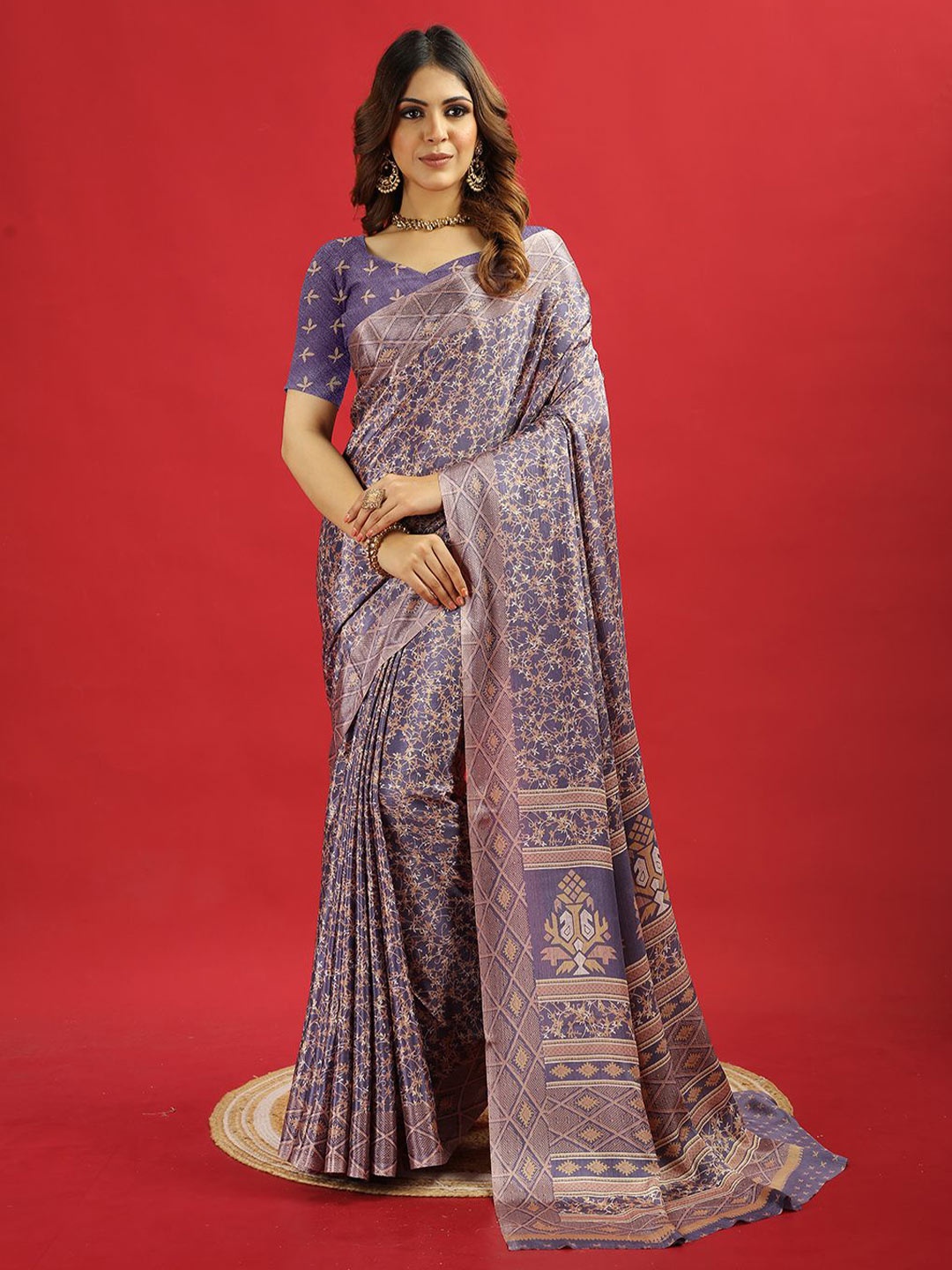 

A.V.M. SILK MILLS Floral Pure Crepe Saree, Purple