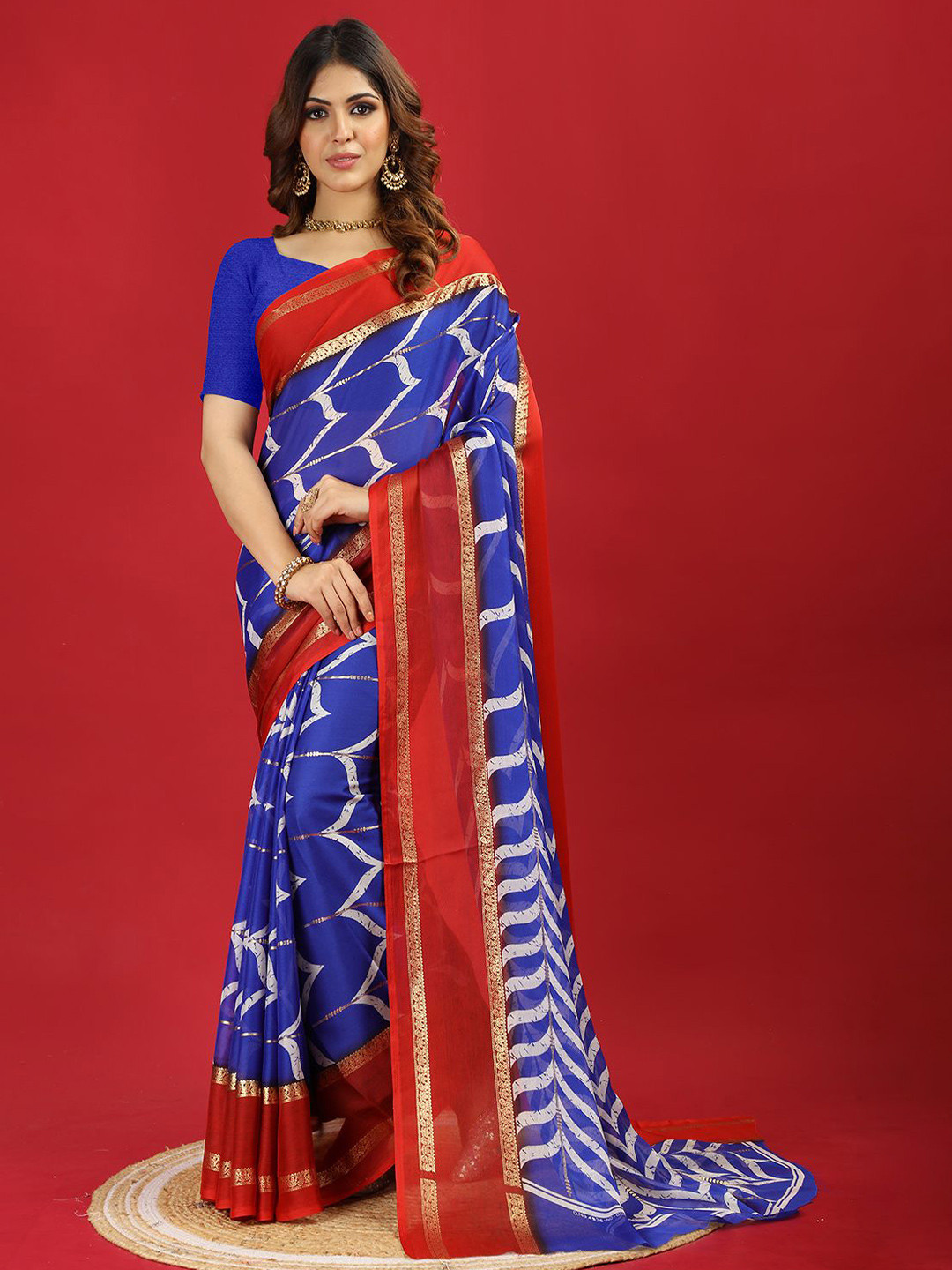 

A.V.M. SILK MILLS Saree, Red
