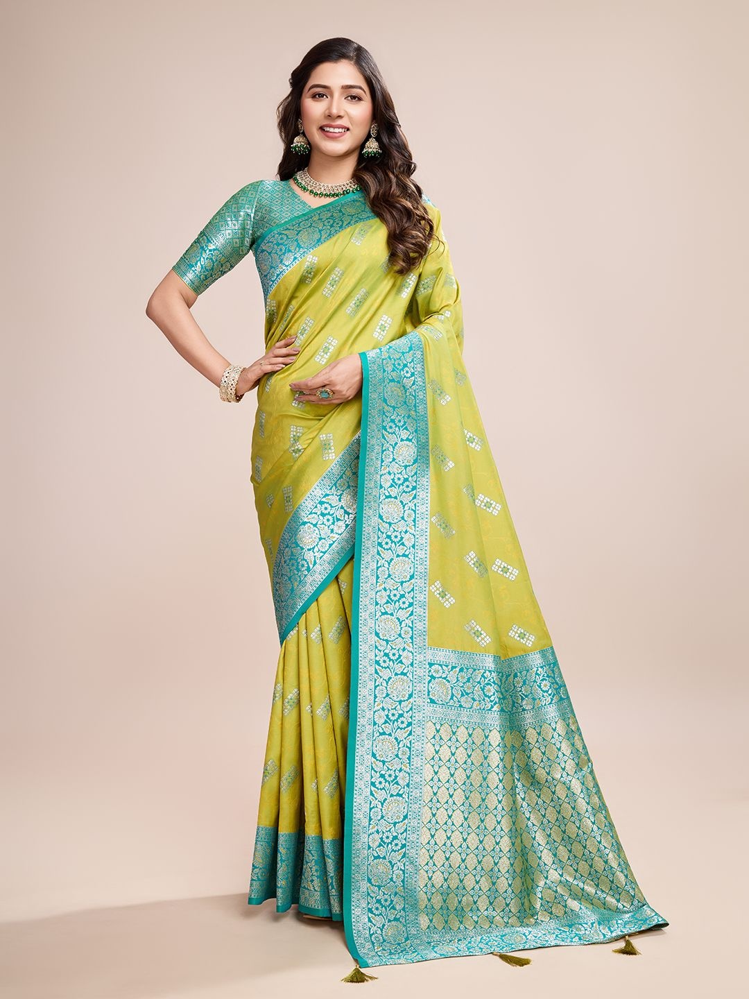 

Melok Woven Design Zari Banarasi Saree, Lime green