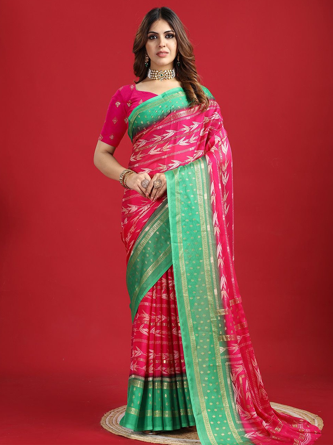 

A.V.M. SILK MILLS Ethnic Motifs Printed Saree, Rose