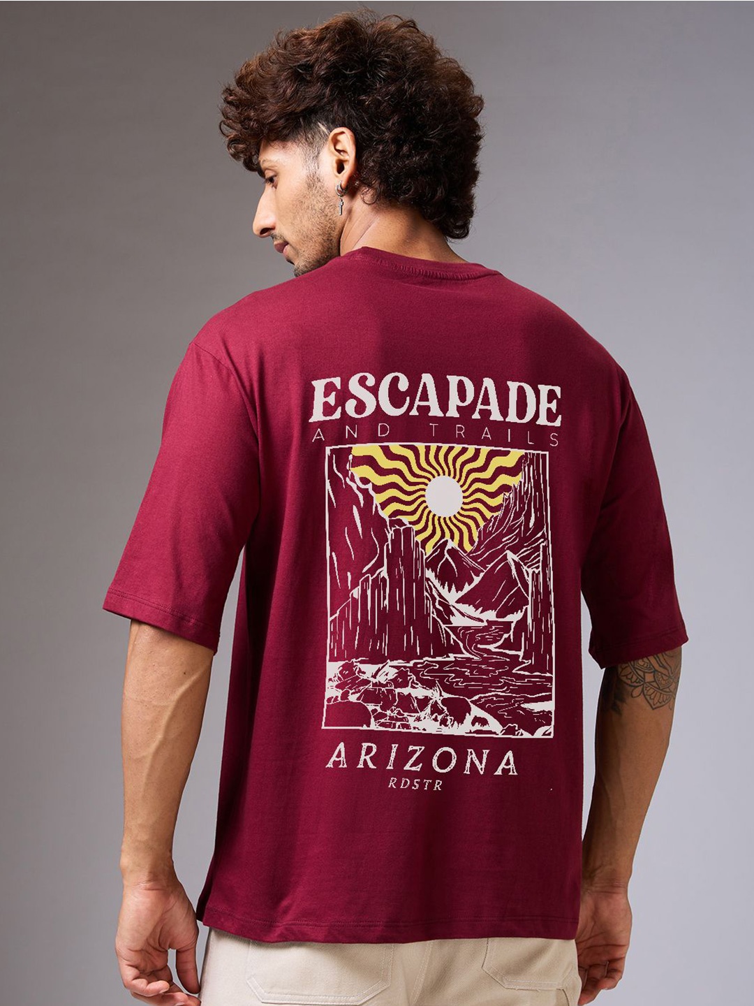 

The Roadster Lifestyle Co. Men Graphic Printed Round Neck Cotton T-shirt, Maroon
