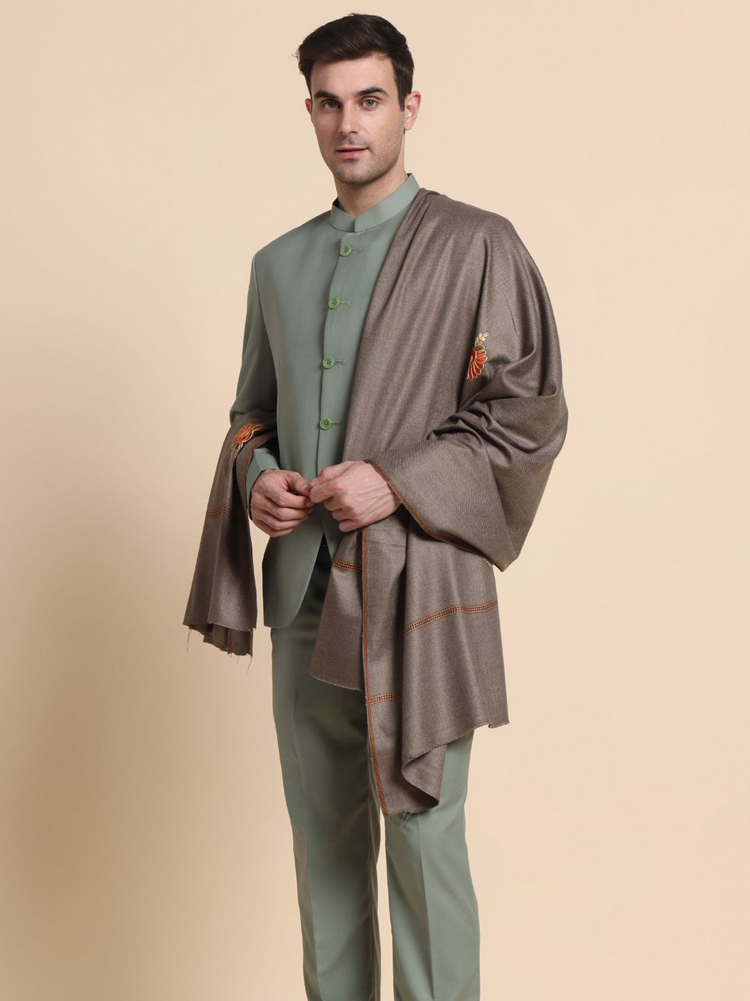 

WEAVERS VILLA Men Floral Embroidered Shawl, Grey