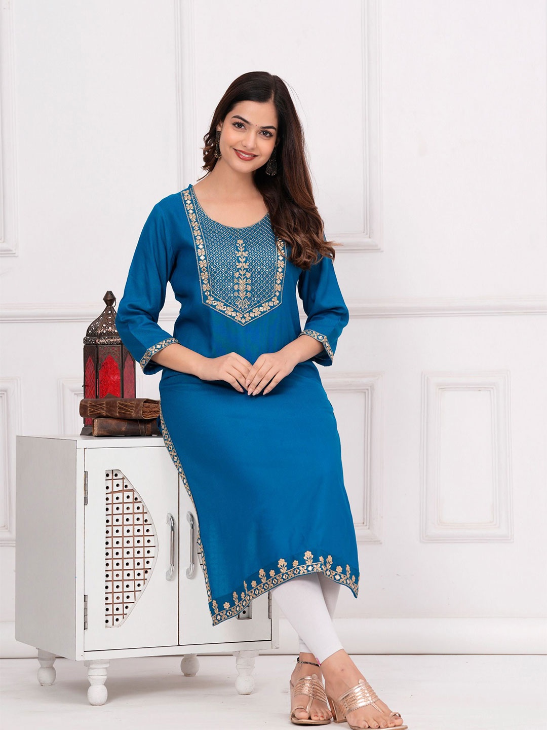 

His&Her Floral Zari Embroidered Round Neck Straight Kurta, Blue