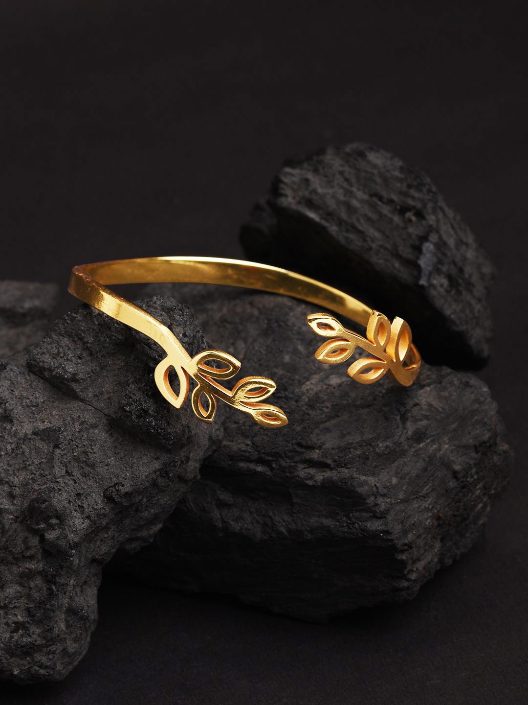 

XPNSV Gold-Plated Cuff Bracelet