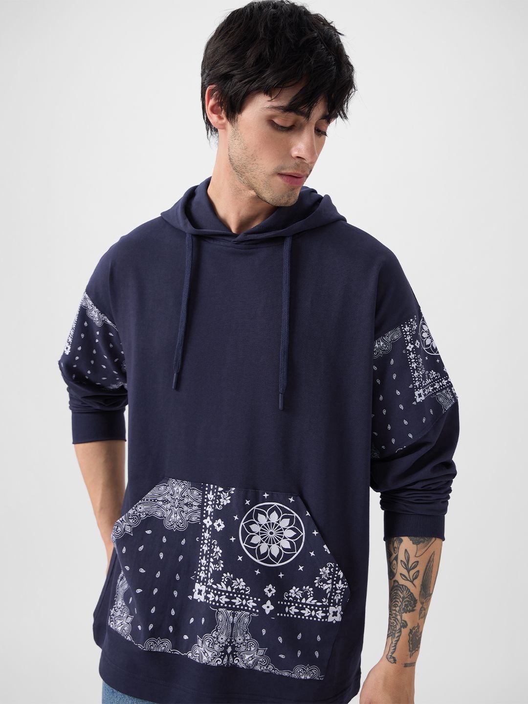 

The Souled Store Men Floral Printed Hooded Pure Cotton Pullover Sweatshirt, Navy blue