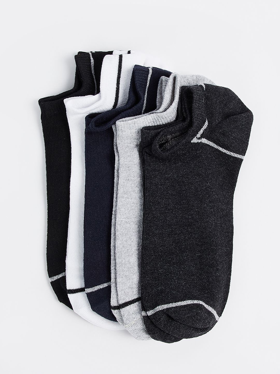 

max Men Pack Of 5 Ankle-Length Socks, Black