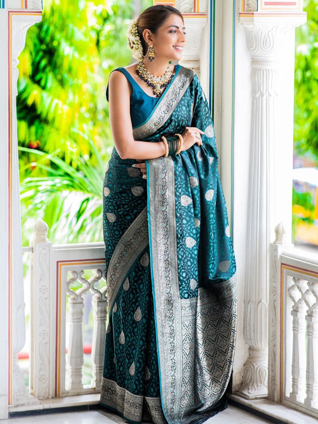 

Caracola Ethnic Motifs Zari Banarasi Saree, Blue