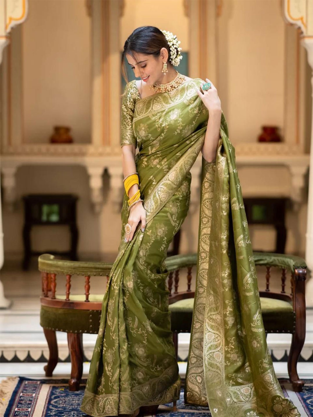 

STYLEELITE Woven Design Zari Pure Silk Kanjeevaram Saree, Olive