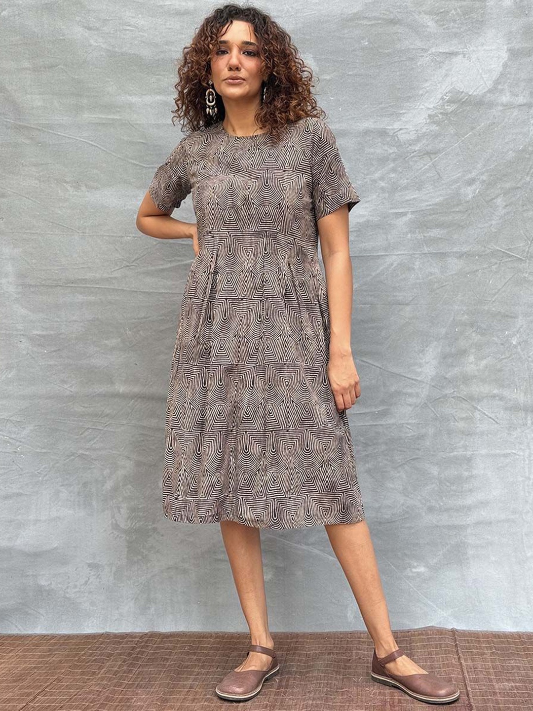 

Chidiyaa Soil Threads of Earth Blockprinted Cotton Dress, Black