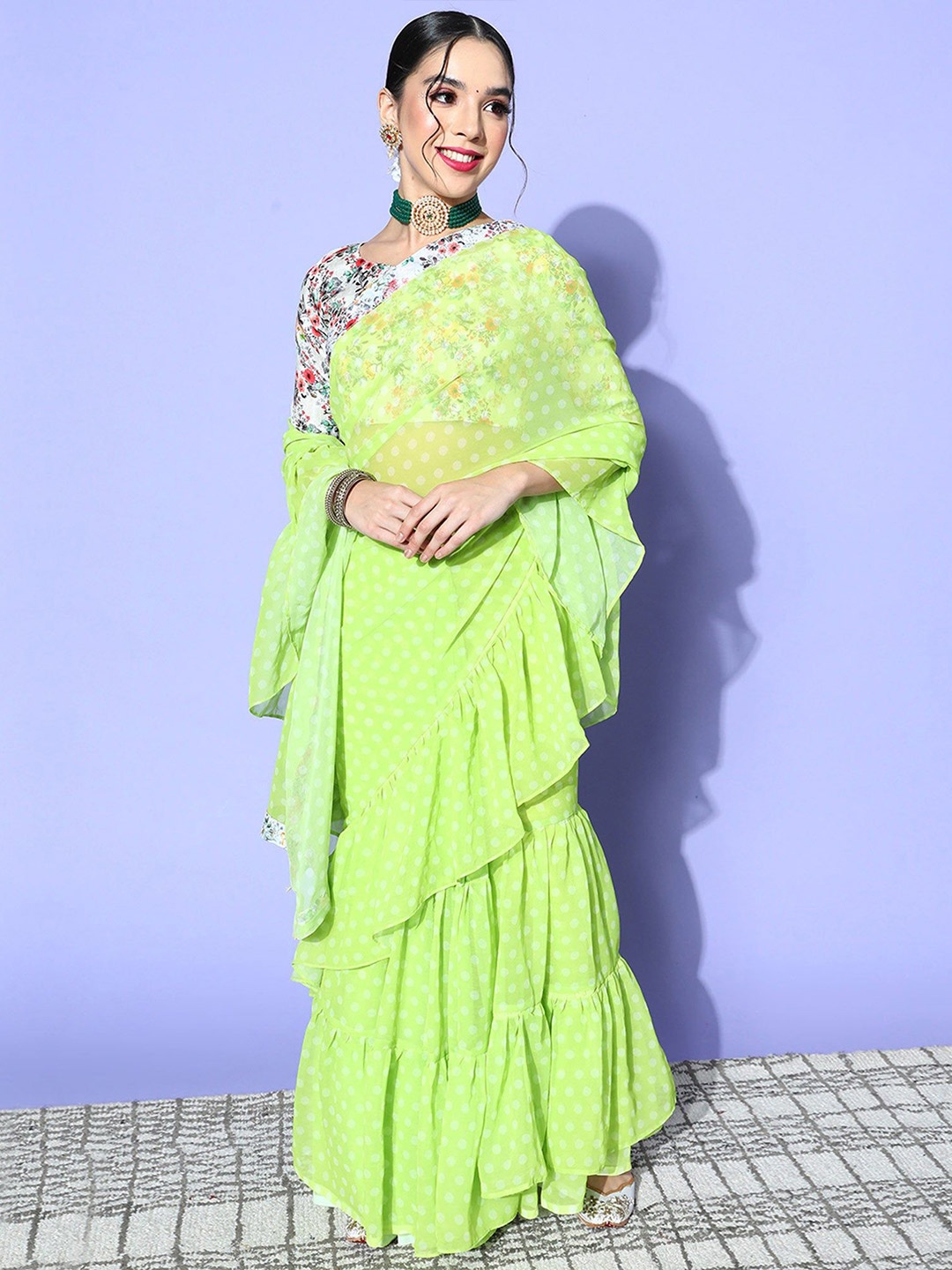 

Peachmode Floral Pure Georgette Saree, Lime green