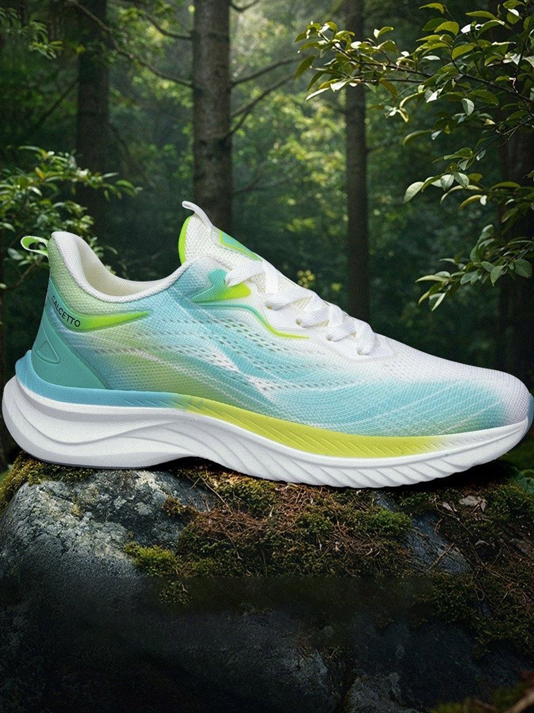 

Calcetto CLT-1024 Men Mesh Non-Marking Running Shoes, White