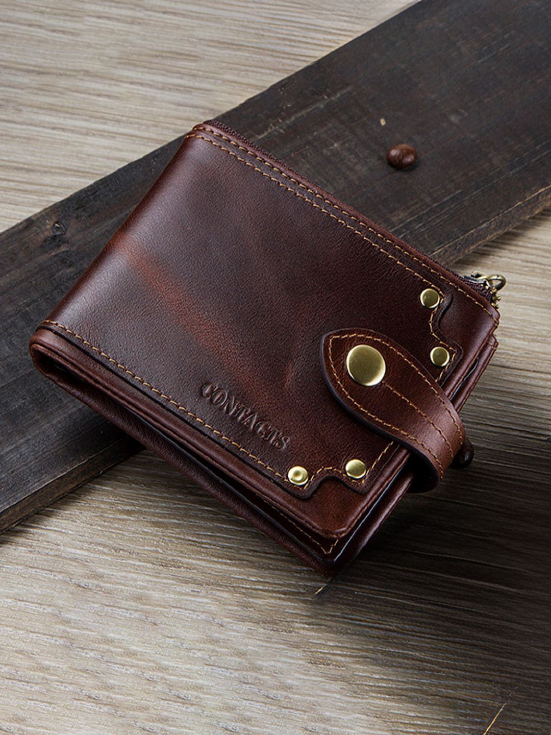 

CONTACTS Men Leather Two Fold Wallet, Brown