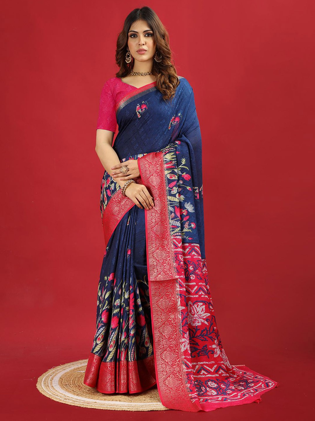 

A.V.M. SILK MILLS WomenFloral Printed Saree, Blue