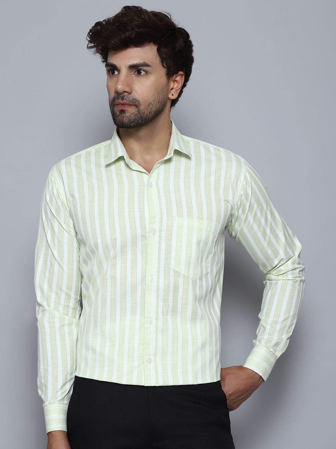 

BANHUSSAIN Men Cutaway Collar Vertical Striped Cotton Linen Formal Shirt, Green