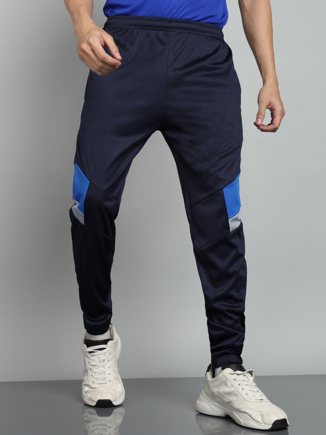 

Moda Rapido Men Mid Rise Track Pants, Navy blue