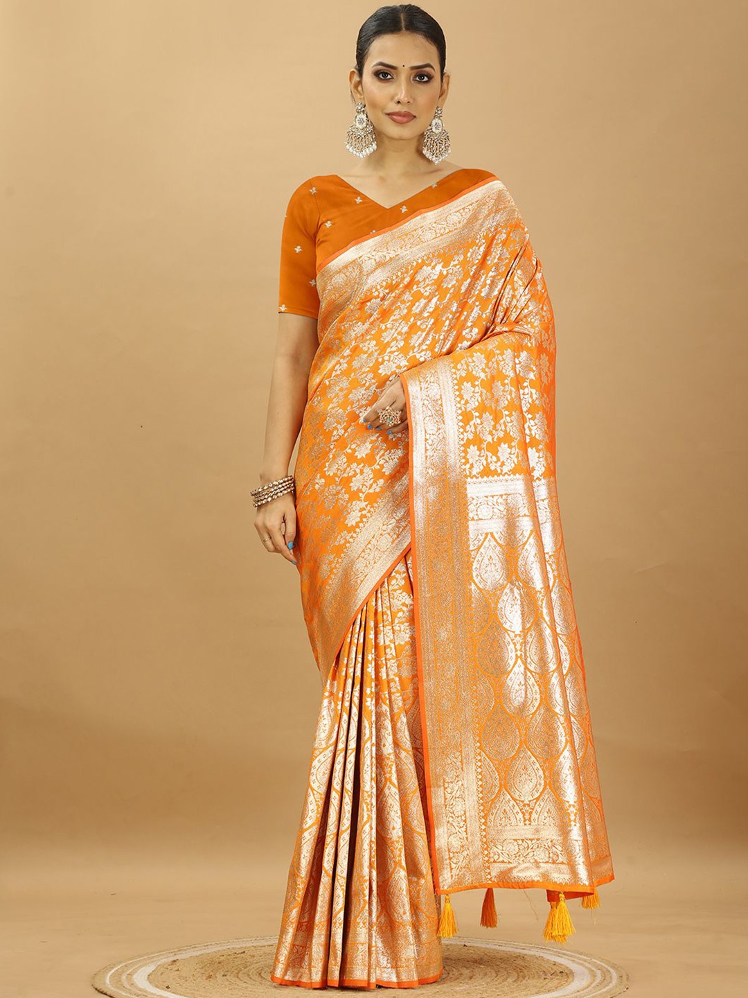 

SWAMI STUDIO Woven Design Zari Pure Silk Banarasi Saree, Orange