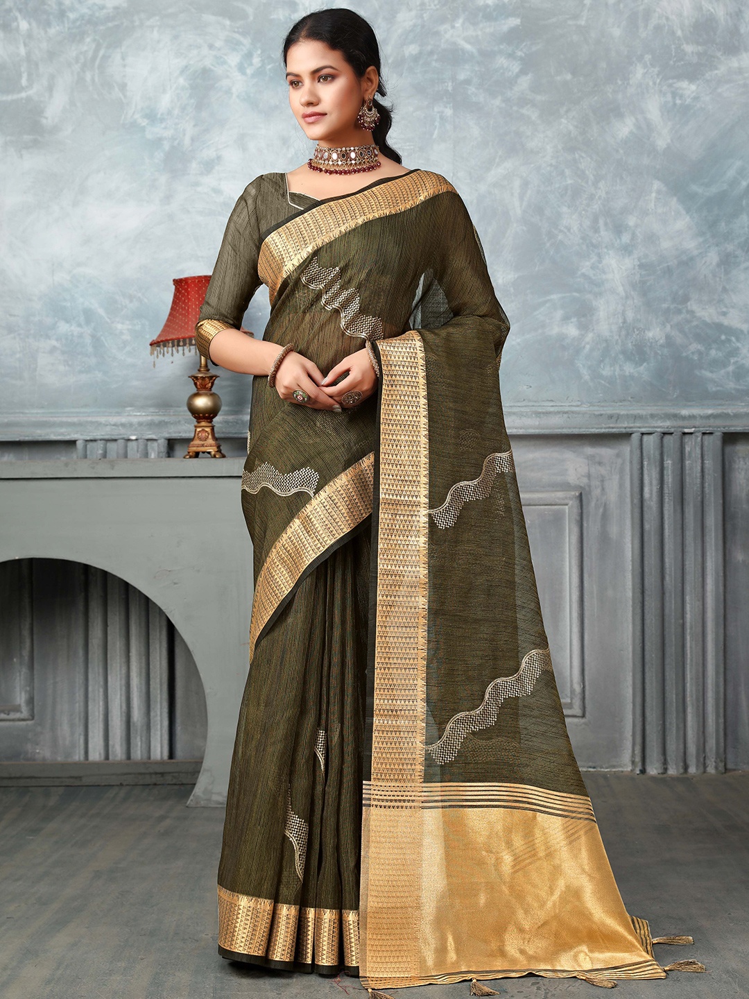 

A.V.M. SILK MILLS Ethnic Motifs Zari Tissue Saree, Green