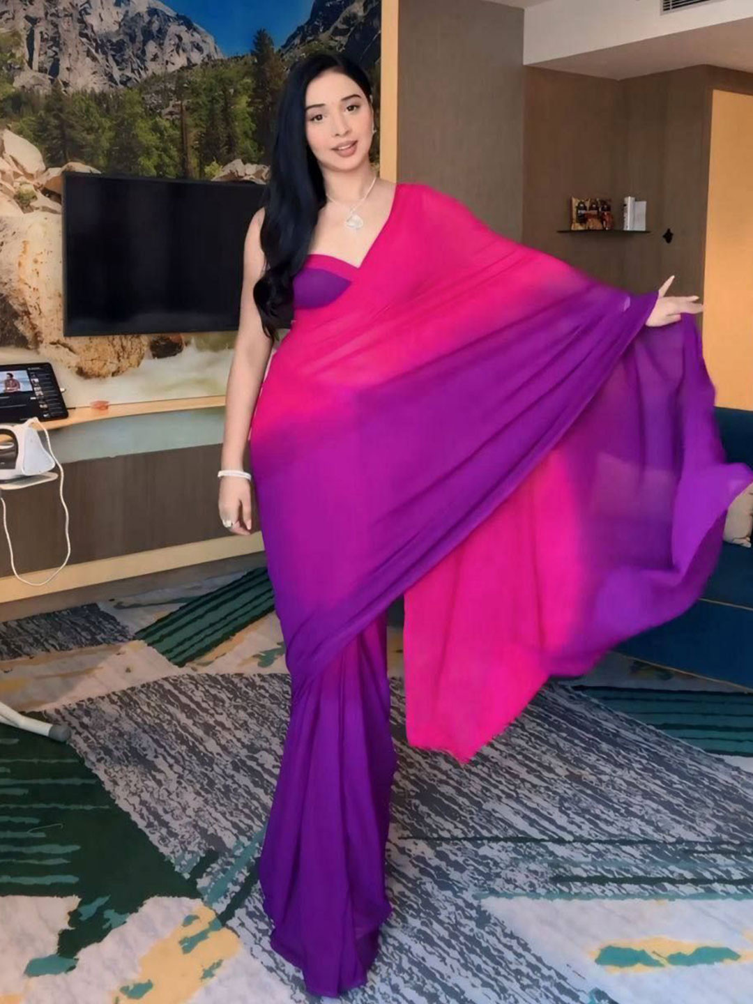 

ZIBLON Ombre Dyed Saree With Stitched Blouse, Pink