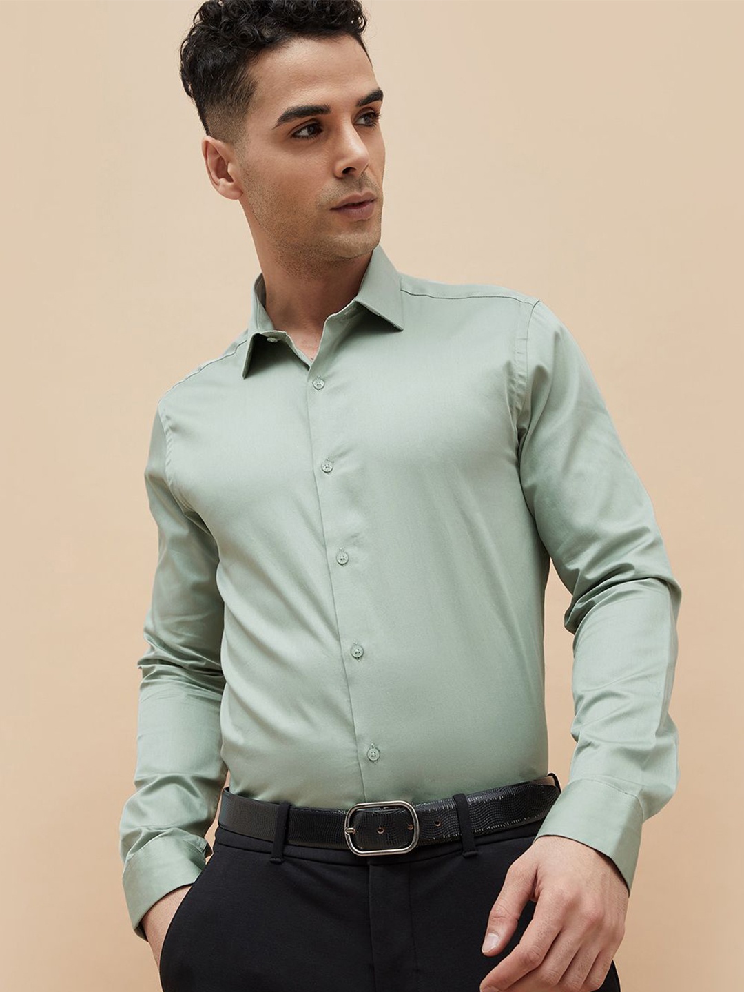 

CODE by Lifestyle Men Slim Fit Spread Collar Solid Cotton Formal Shirt, Green