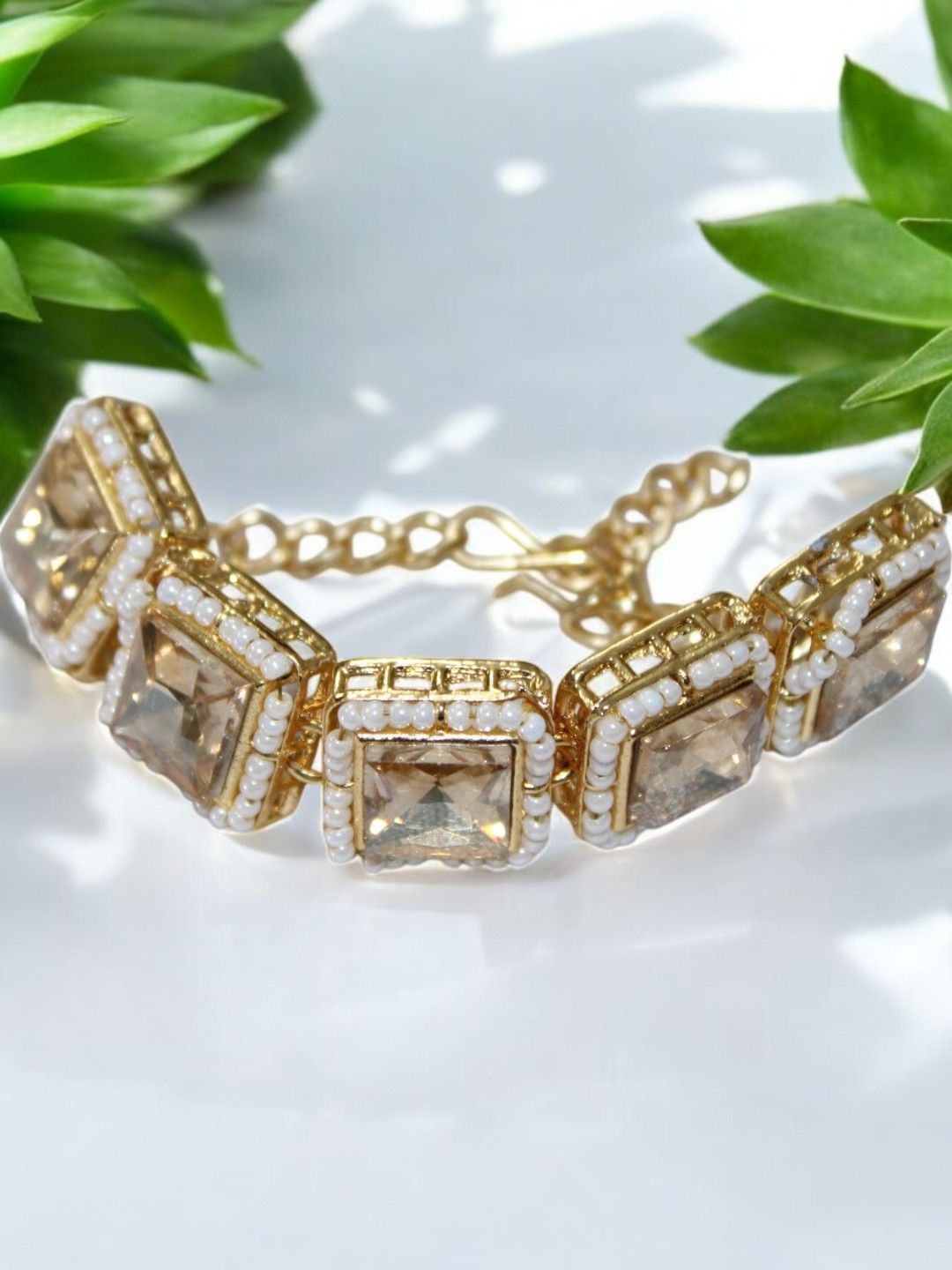 

Jolly Faces Women Wraparound Bracelet, Gold